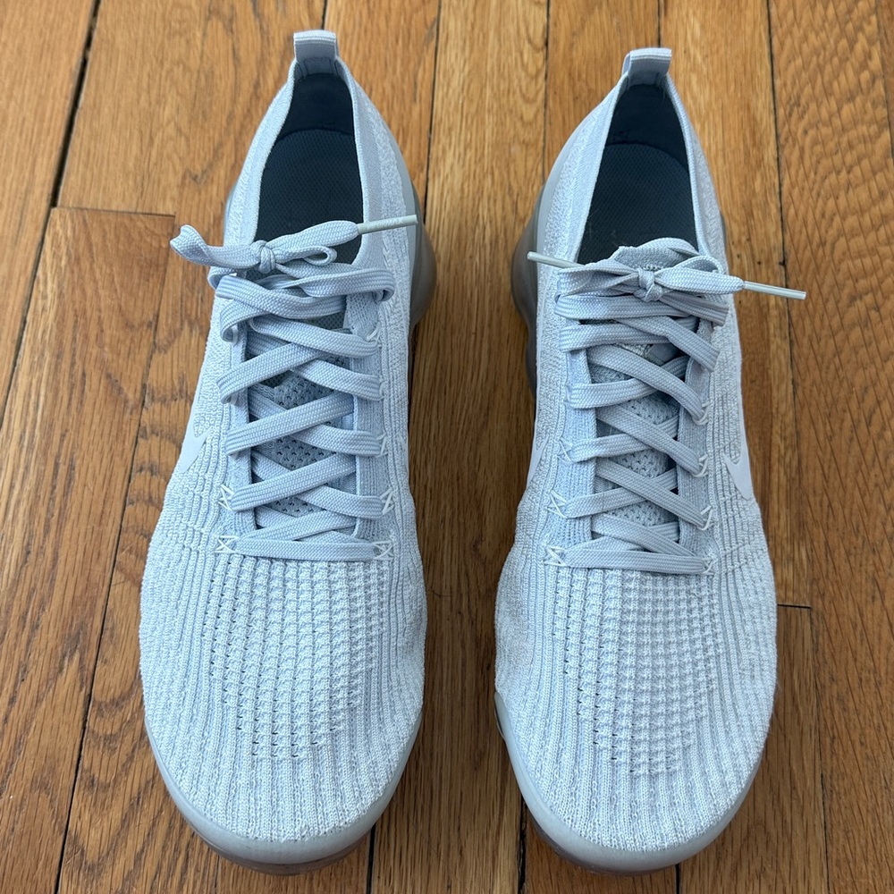 Nike Air VaporMax Flyknit 3 Pure Platinum Sneakers - Picture 3 of 10